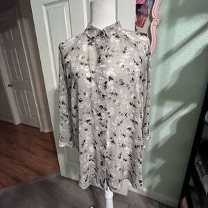 CAbi Floral Button Down Shirt - Gray and White